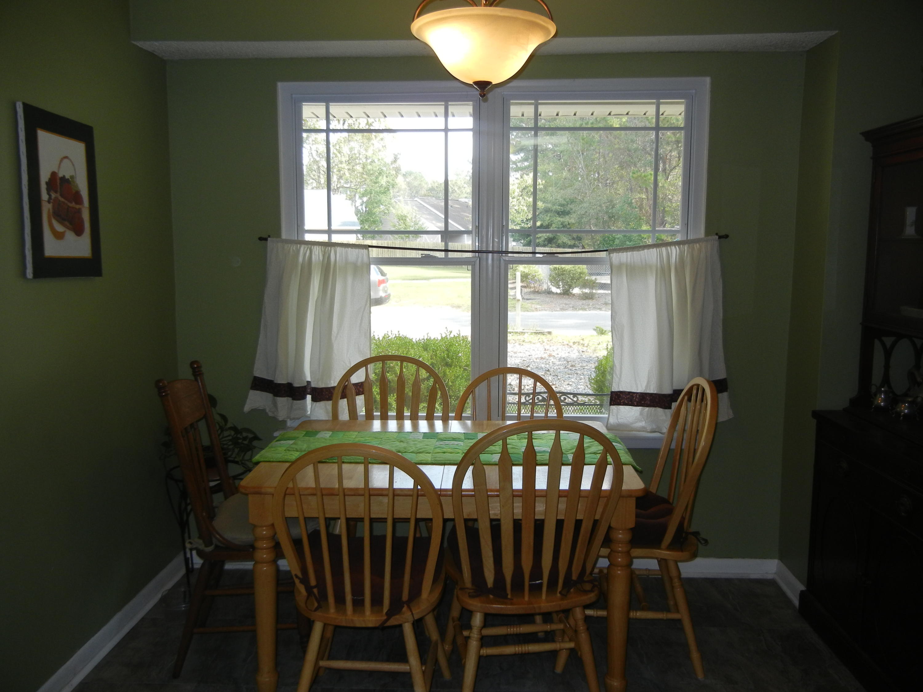 123 Cambridge Road Summerville, SC 29486 - Photo 8 of 22 DSCN7515