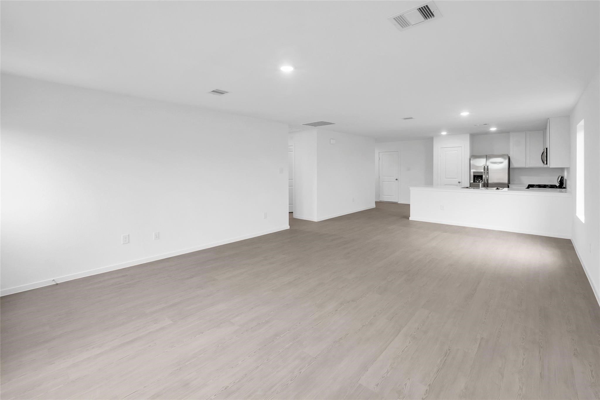 410 Hatton Court Conroe, TX 77303 - Photo 9 of 12 Photos are representative of the floor plan, not the actual home.