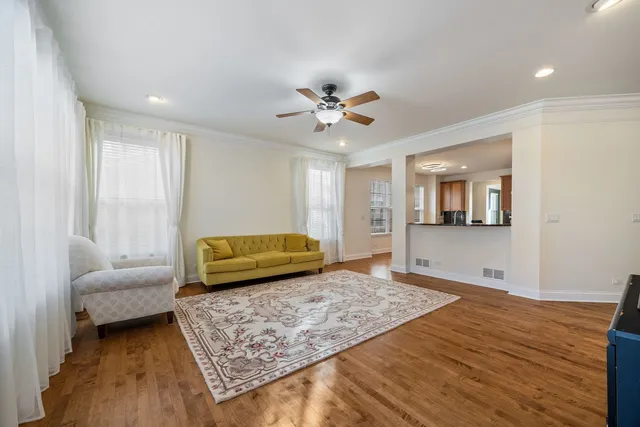 $6,400 | 408 North White Deer Trail, Vernon Hills, IL 60061