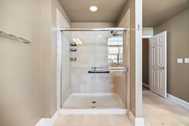 $6,400 | 408 North White Deer Trail, Vernon Hills, IL 60061