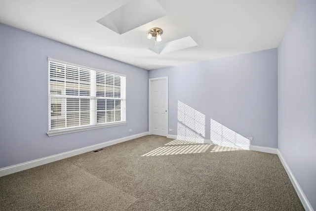 $6,400 | 408 North White Deer Trail, Vernon Hills, IL 60061