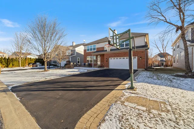 $6,400 | 408 North White Deer Trail, Vernon Hills, IL 60061