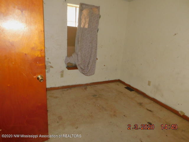 824 Smart Road Como, MS 38619 - Photo 7 of 15 DSCN8619