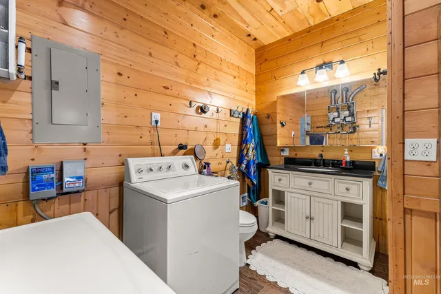 $395,000 | 236 Seven U Ranch Road, Lucile, ID 83542