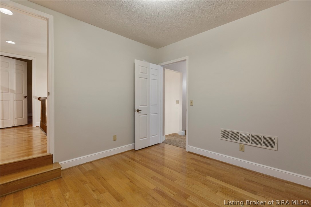 4640 Edwardsville Galena Road Floyds Knobs, IN 47119 - Photo 22 of 37