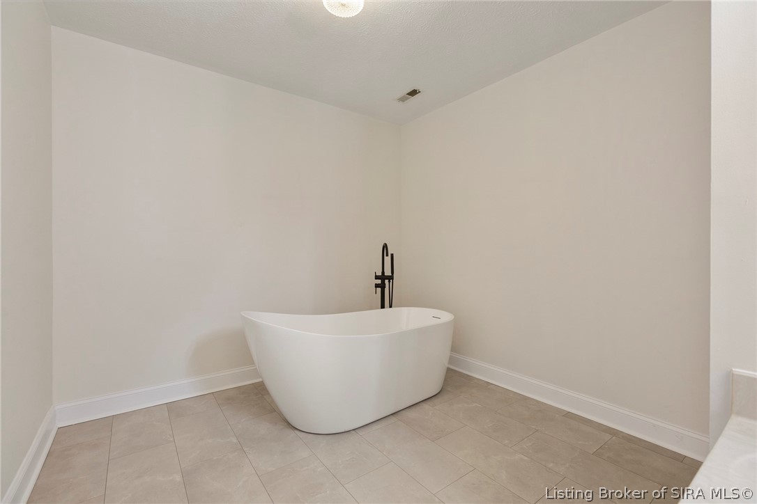 4640 Edwardsville Galena Road Floyds Knobs, IN 47119 - Photo 33 of 37