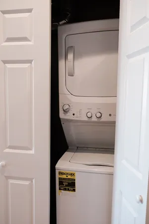 $2,400 | 113 South Paulina Street, Unit 3F, Chicago, IL 60612