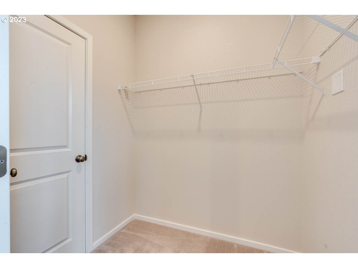 2655 26th Loop Springfield, OR 97477 - Photo 15 of 20 a view of a small space