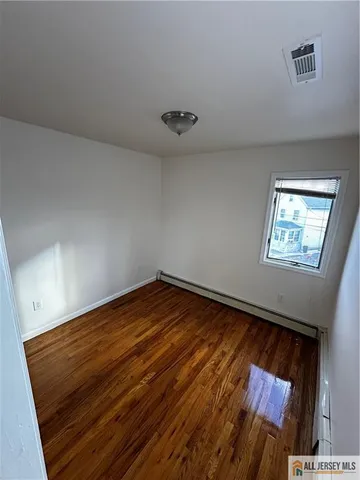 $4,200 | 1 Stanton Street, South River, NJ 08882