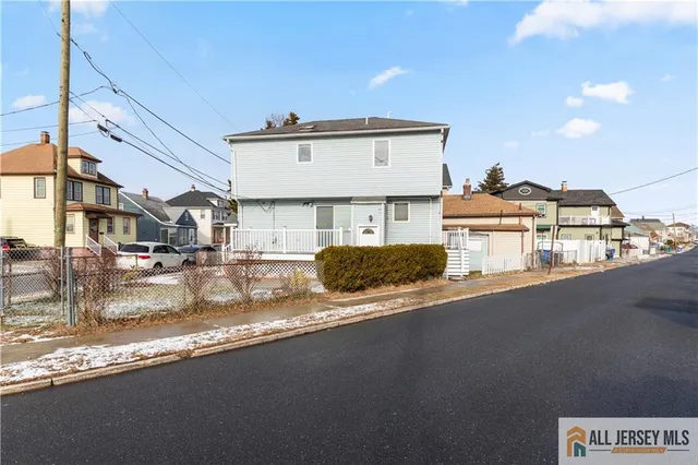 $4,200 | 1 Stanton Street, South River, NJ 08882