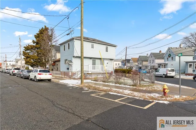 $4,200 | 1 Stanton Street, South River, NJ 08882