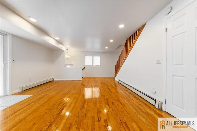 $4,200 | 1 Stanton Street, South River, NJ 08882