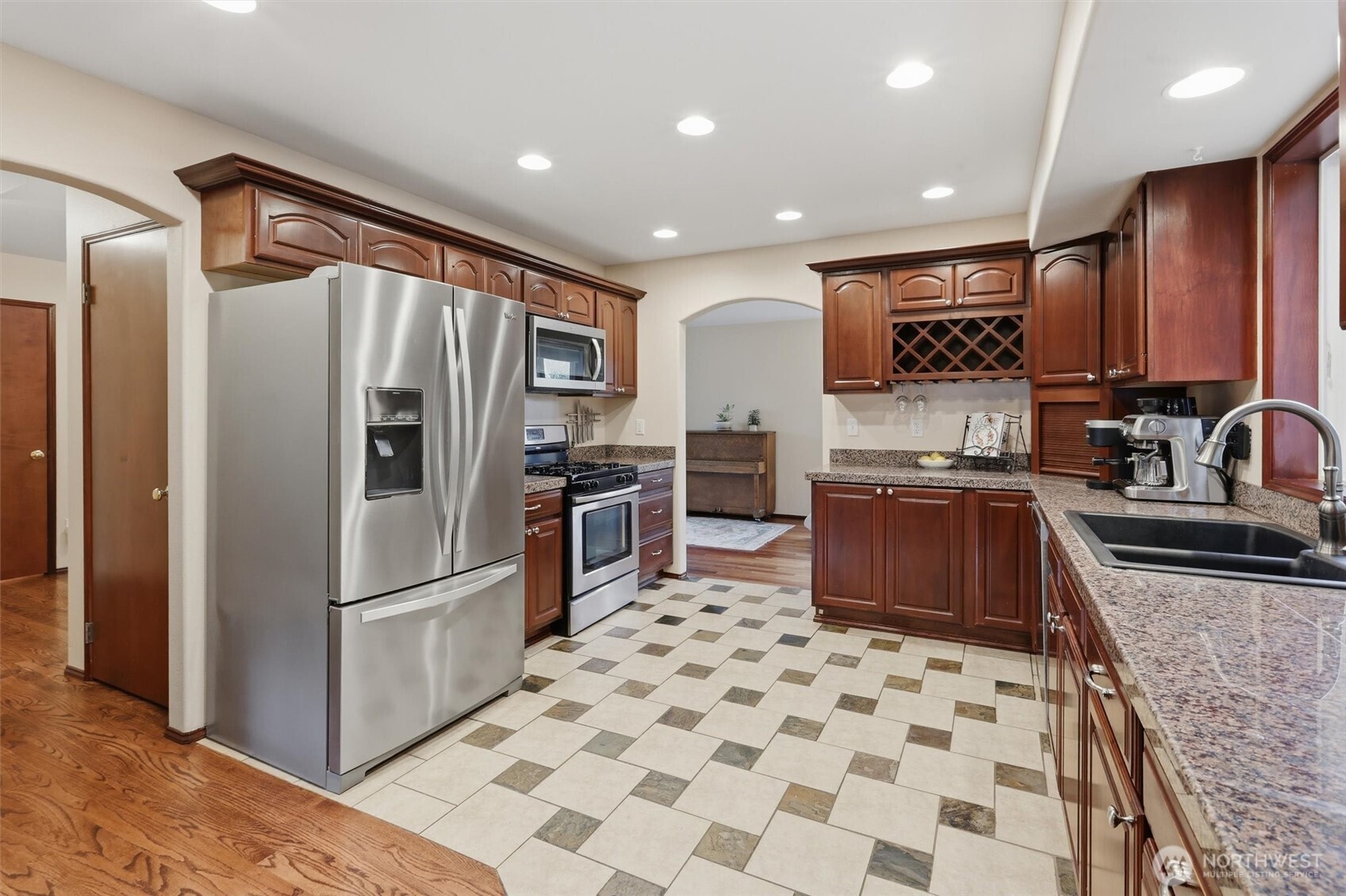 15405 204th Avenue Southeast Renton, WA 98059 - Photo 12 of 40