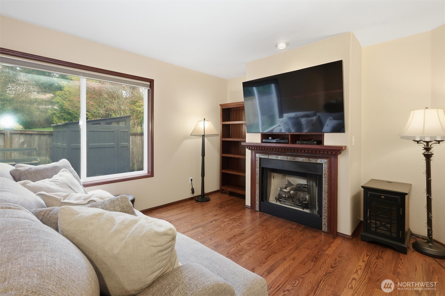 15405 204th Avenue Southeast Renton, WA 98059 - Photo 16 of 40