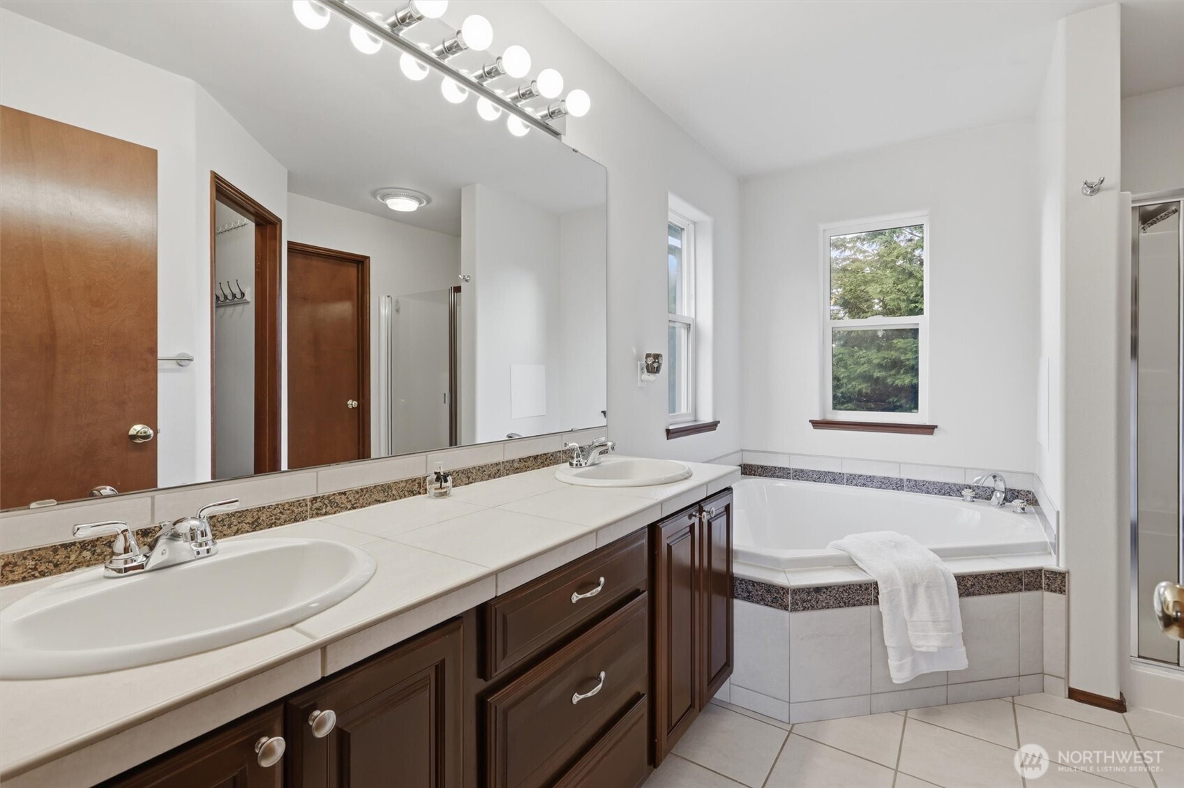 15405 204th Avenue Southeast Renton, WA 98059 - Photo 24 of 40