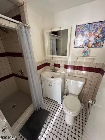 $1,850 | 254 Sussex Street, Paterson, NJ 07503