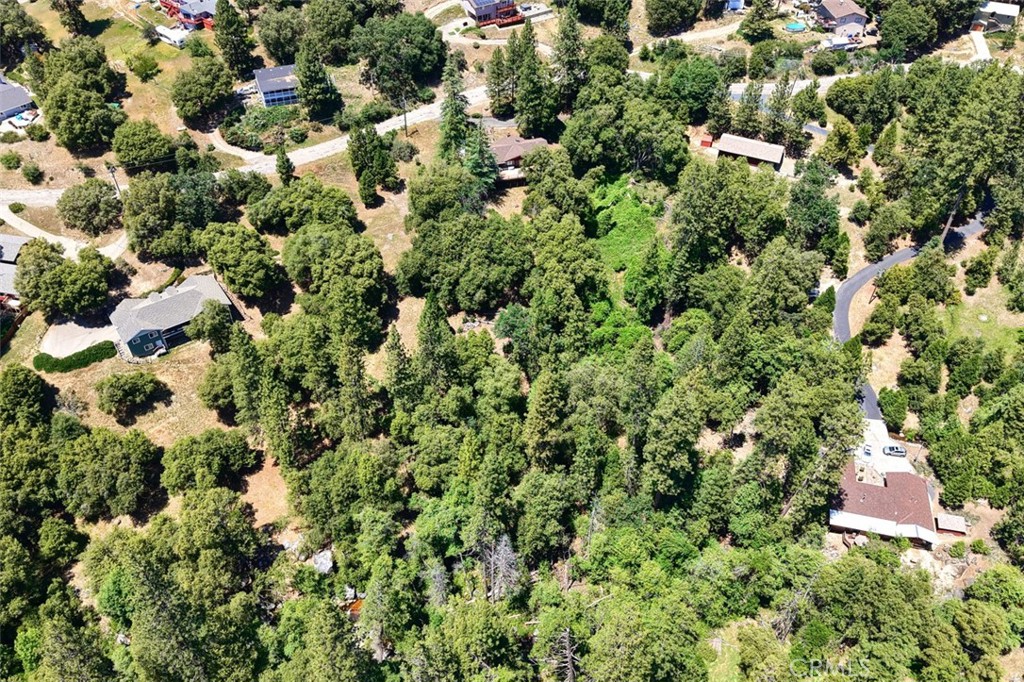 2397 Parmabelle Road Mariposa, CA 95338 - Photo 24 of 34 an aerial view of residential houses with outdoor space and trees