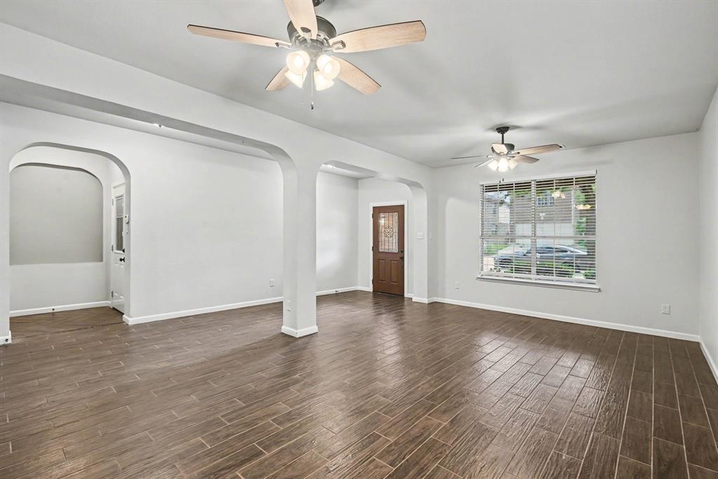 10005 Shelburne Road Fort Worth, TX 76244 - Photo 3 of 29