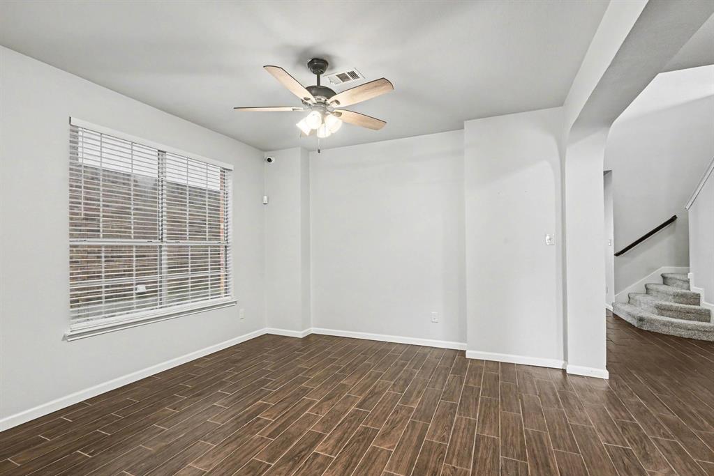 10005 Shelburne Road Fort Worth, TX 76244 - Photo 5 of 29