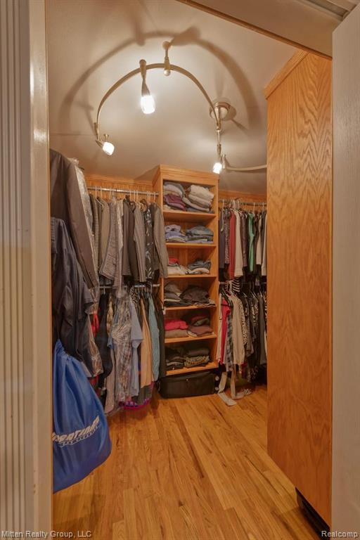 856 Spartan Drive Rochester Hills, MI 48309 - Photo 25 of 32