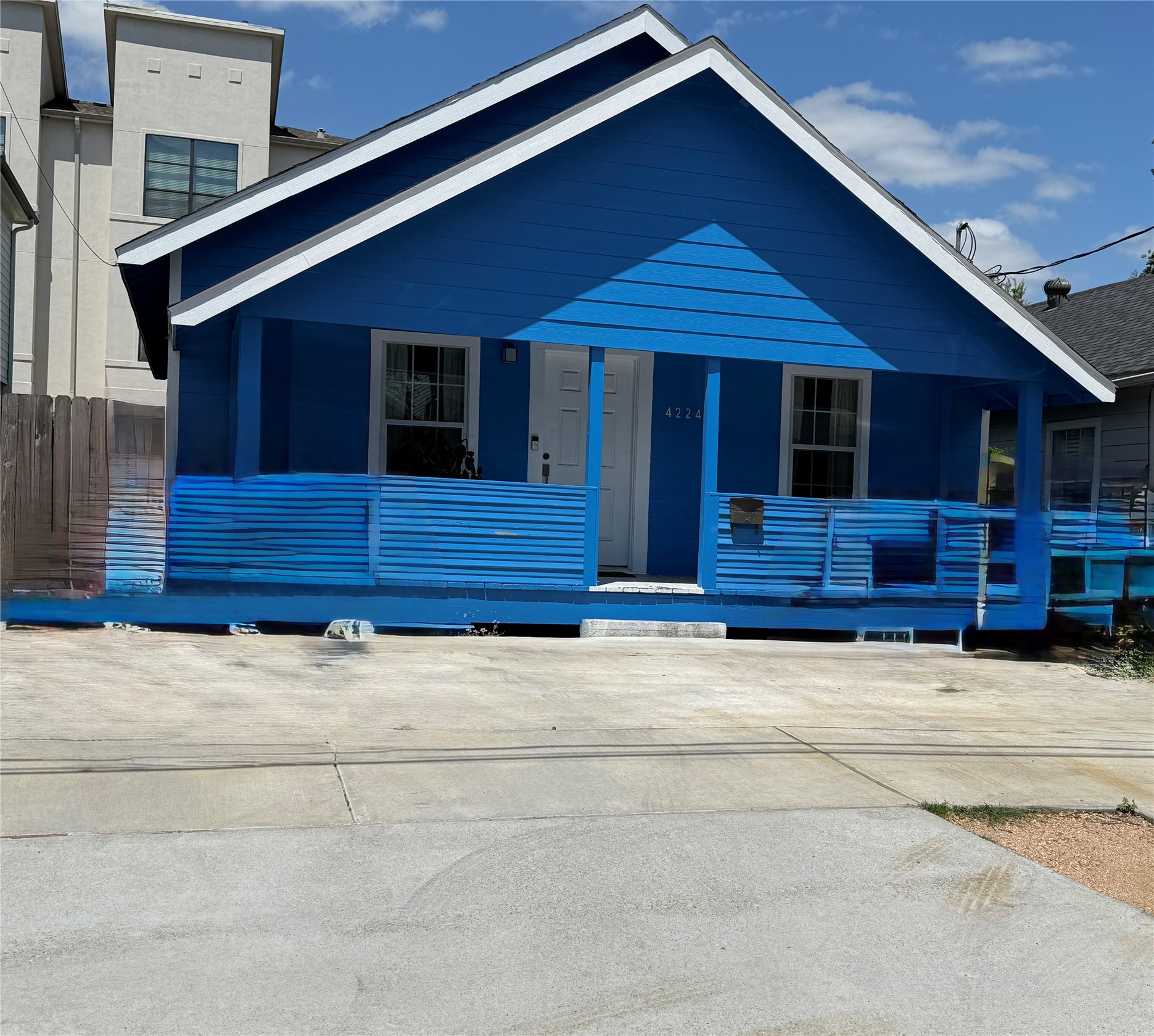 4224 Marina Street Houston, TX 77007 - Photo 13 of 13 a front view of a house
