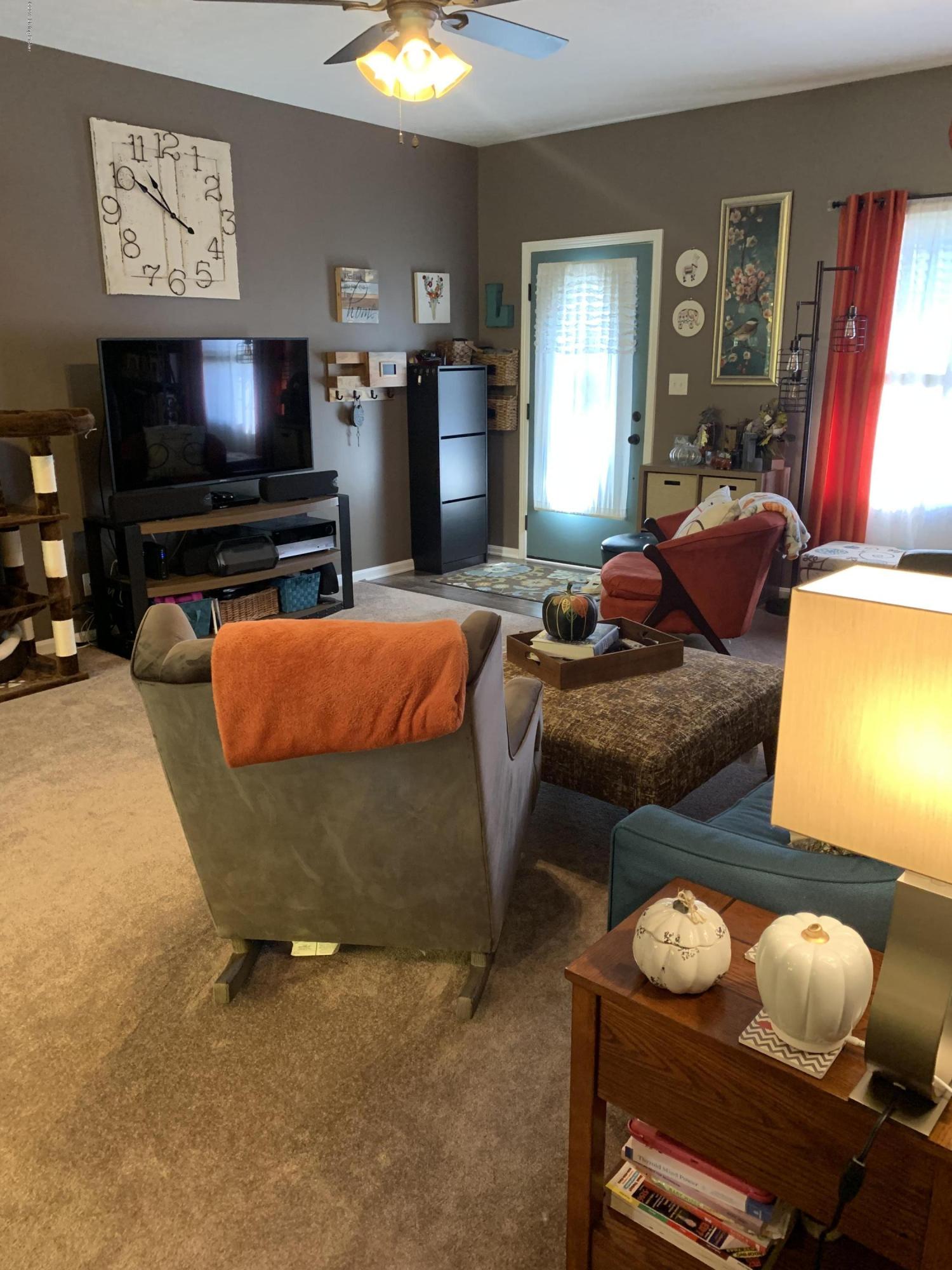 3114 Hendon Road Louisville, KY 40220 - Photo 22 of 38 IMG_1557