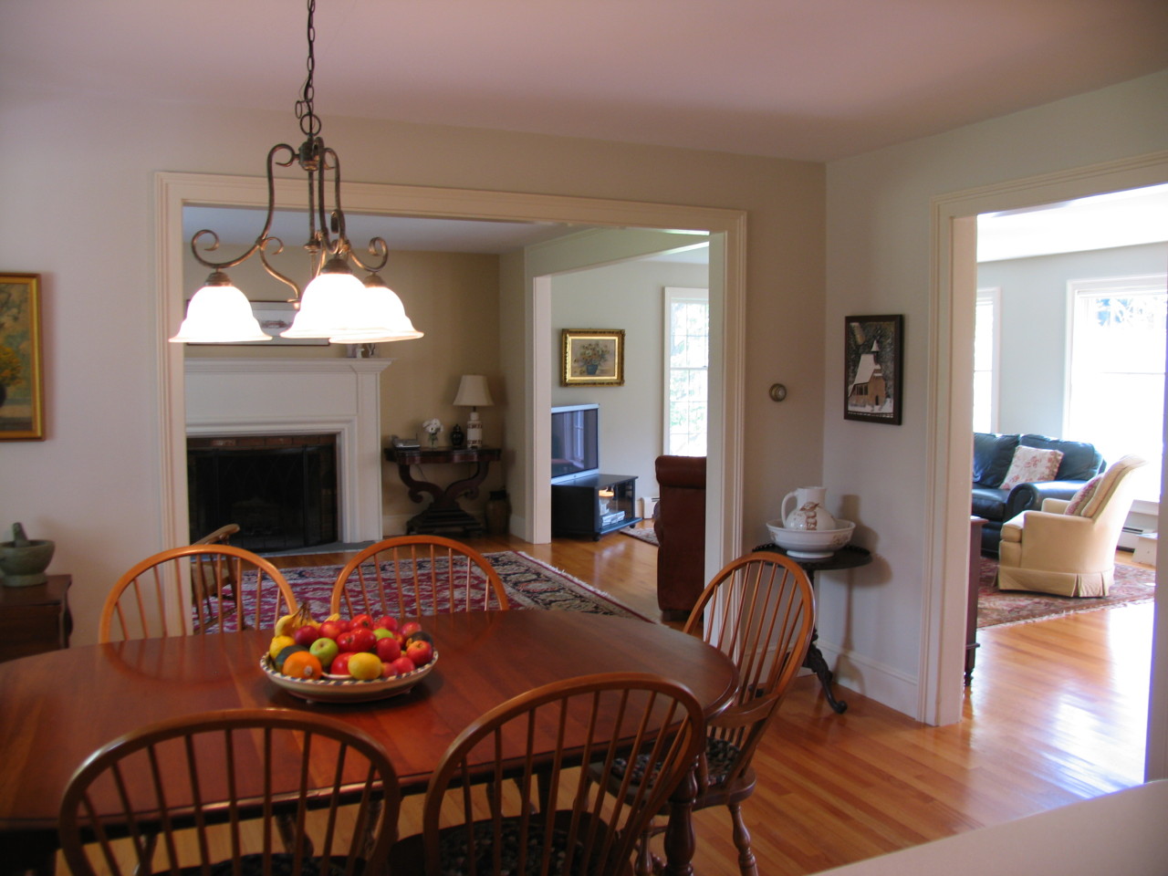 31 Old Barn Road Lenox, MA 01240 - Photo 22 of 56 a dining room with furniture and wooden floor