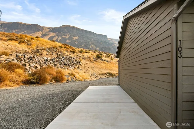 $514,000 | 103 George Loop, Rock Island, WA 98850