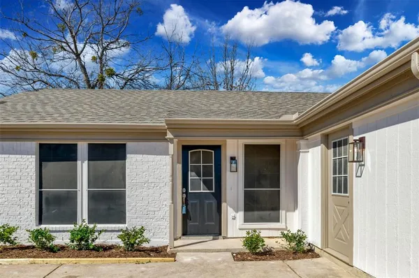 $320,000 | 7405 Shadow Bend Drive, Fort Worth, TX 76137