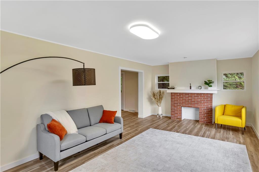 1430 Ridge Avenue Coraopolis, PA 15108 - Photo 7 of 32 a living room with furniture and a couch
