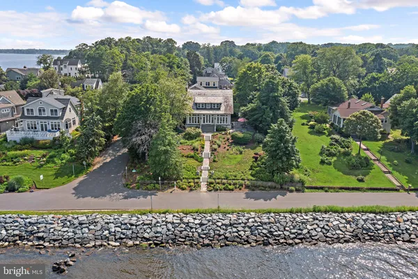 $3,850,000 | 2 River Drive, Annapolis, MD 21403