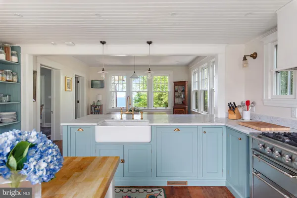 $3,850,000 | 2 River Drive, Annapolis, MD 21403