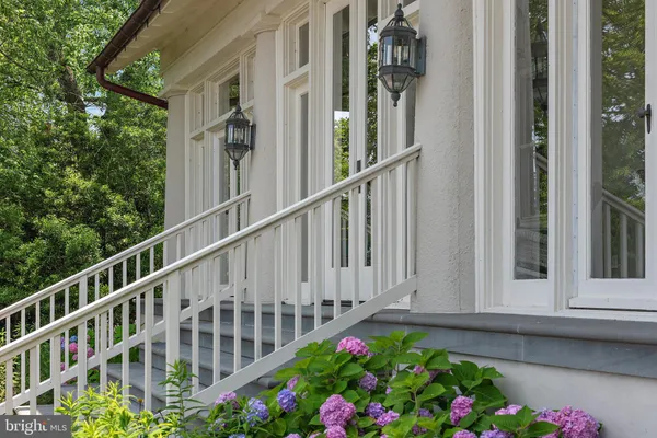 $3,850,000 | 2 River Drive, Annapolis, MD 21403