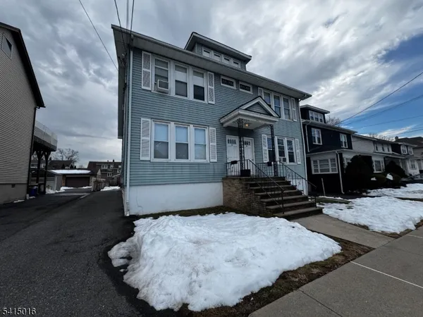 $2,400 | 540 Page Avenue, Lyndhurst, NJ 07071