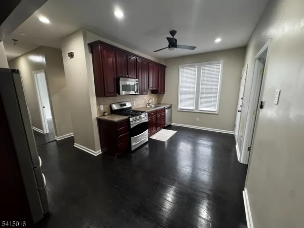 $2,400 | 540 Page Avenue, Lyndhurst, NJ 07071