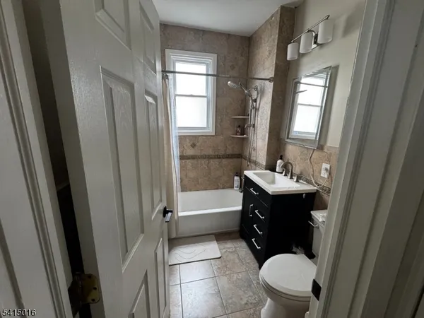 $2,400 | 540 Page Avenue, Lyndhurst, NJ 07071