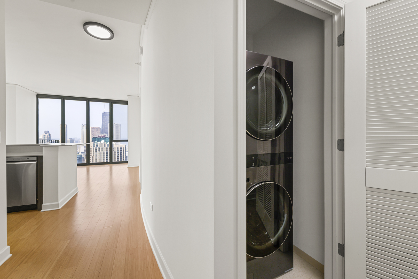 225 North Columbus Drive, Unit 5503 Chicago, IL 60601 - Photo 16 of 34