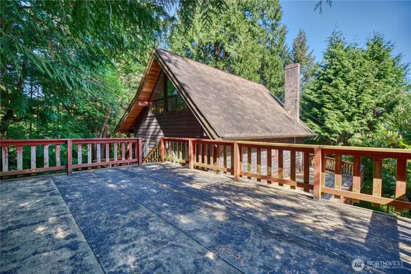 $539,900 | 1881 Cliff Road, Point Roberts, WA 98281