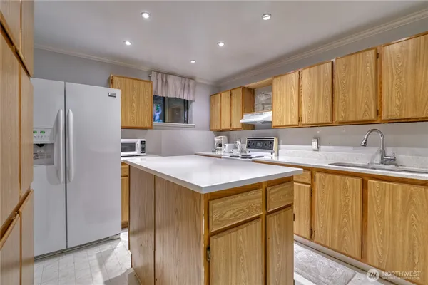 $539,900 | 1881 Cliff Road, Point Roberts, WA 98281