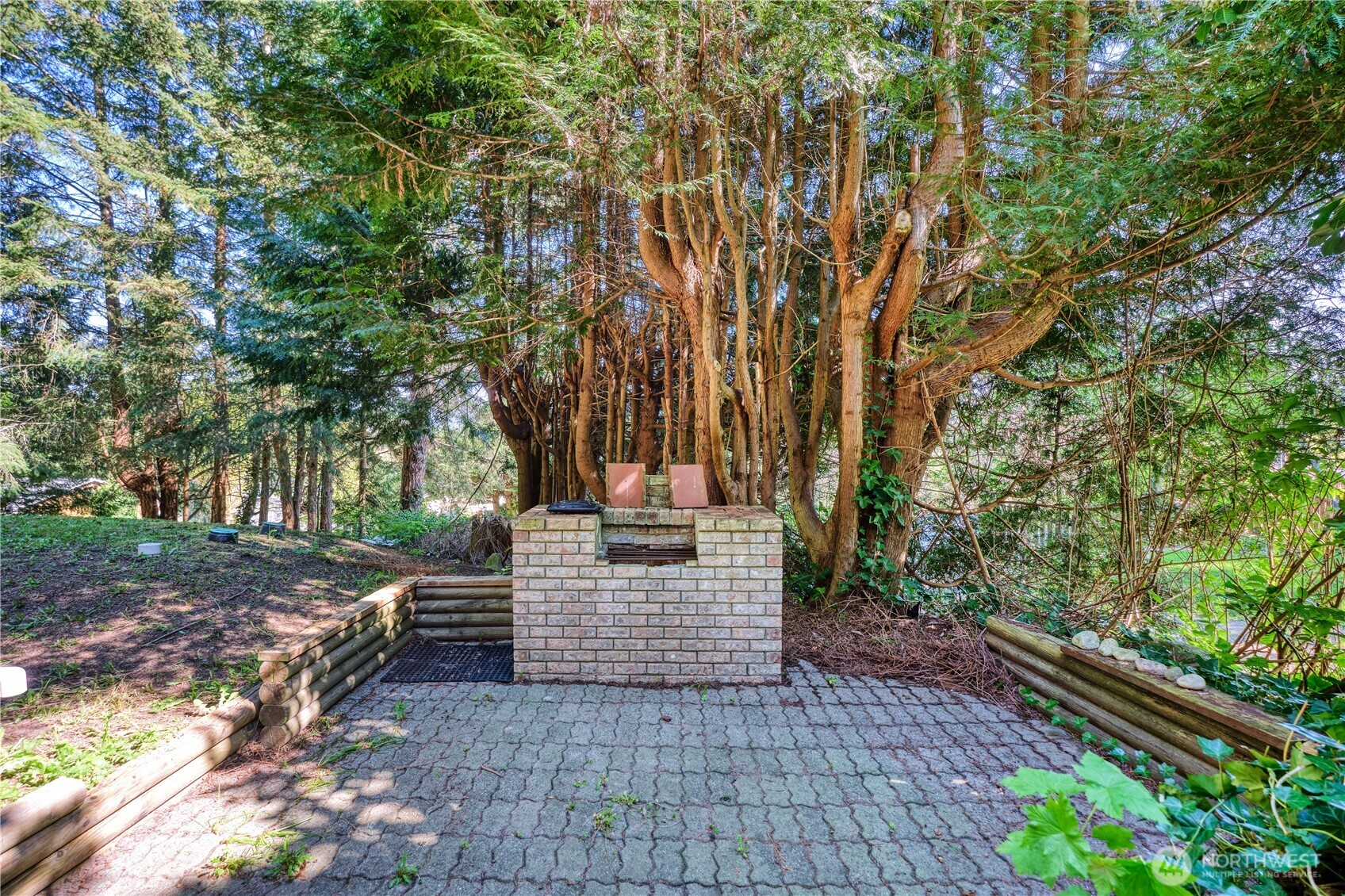 1881 Cliff Road Point Roberts, WA 98281 - Photo 31 of 36