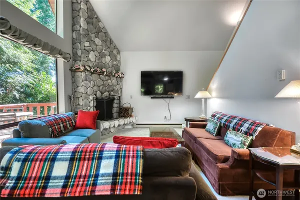 $539,900 | 1881 Cliff Road, Point Roberts, WA 98281