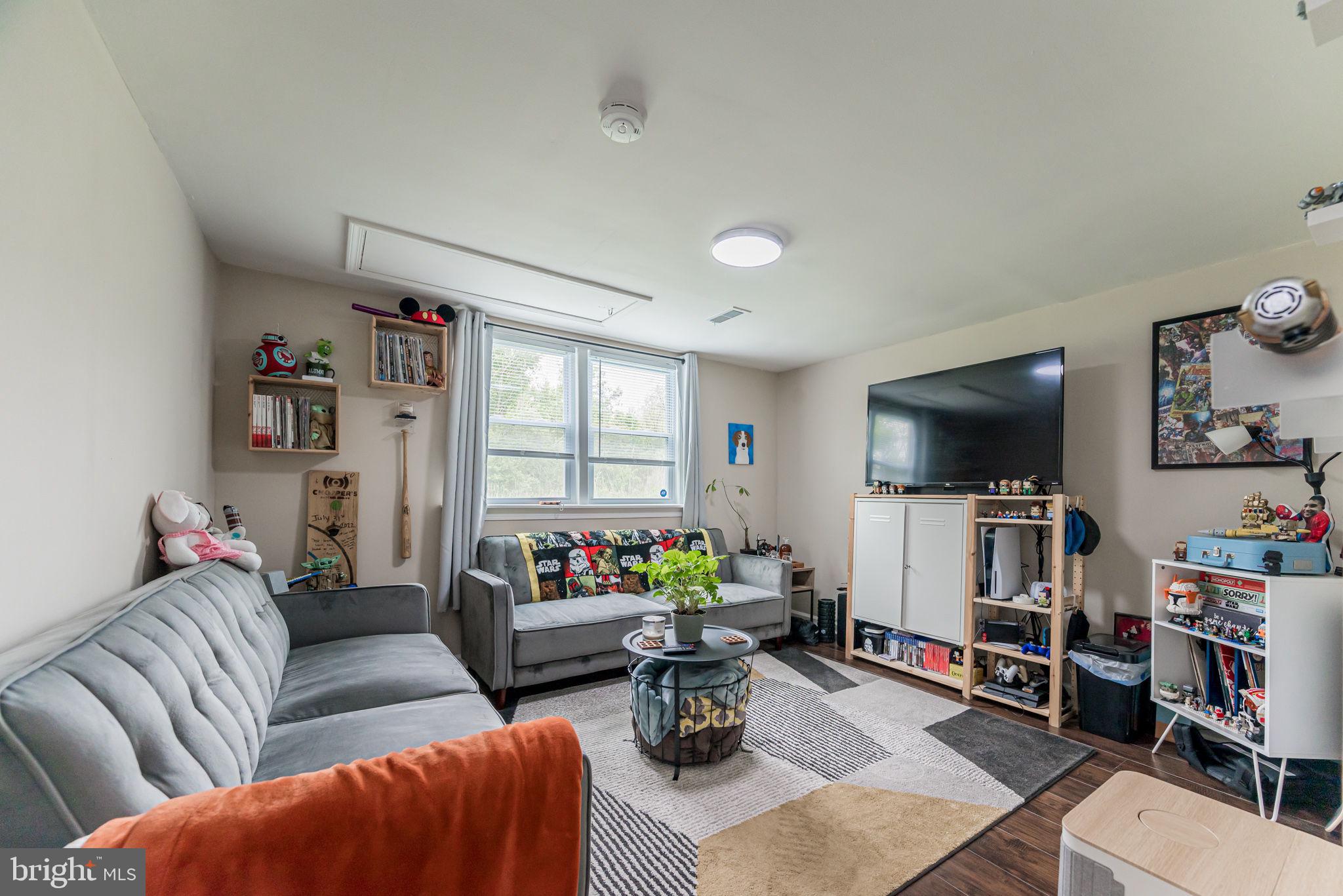 Den / Bedroom
