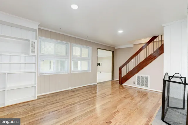 $640,000 | 307 Nimitz Avenue, Rockville, MD 20851