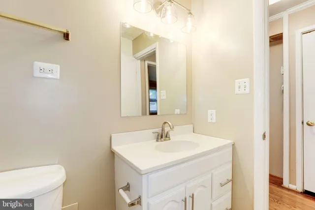 $640,000 | 307 Nimitz Avenue, Rockville, MD 20851