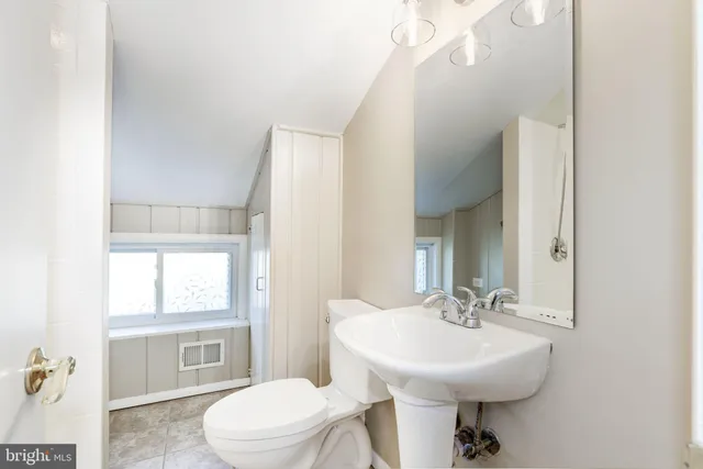 $640,000 | 307 Nimitz Avenue, Rockville, MD 20851