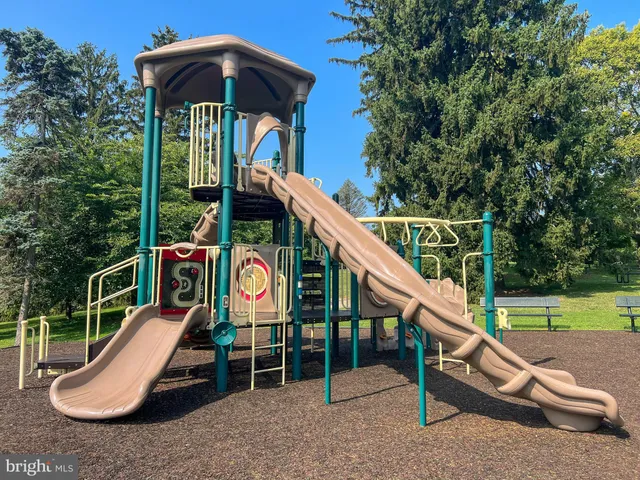 $640,000 | 307 Nimitz Avenue, Rockville, MD 20851