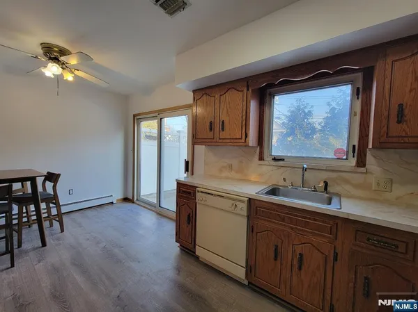 $2,900 | 81 Church Street, Unit 4, Lodi, NJ 07644
