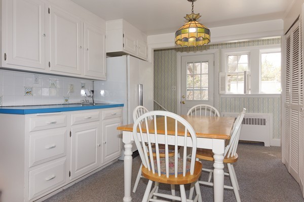 46 Jefferson Road Winchester, MA 01890 - Photo 4 of 18