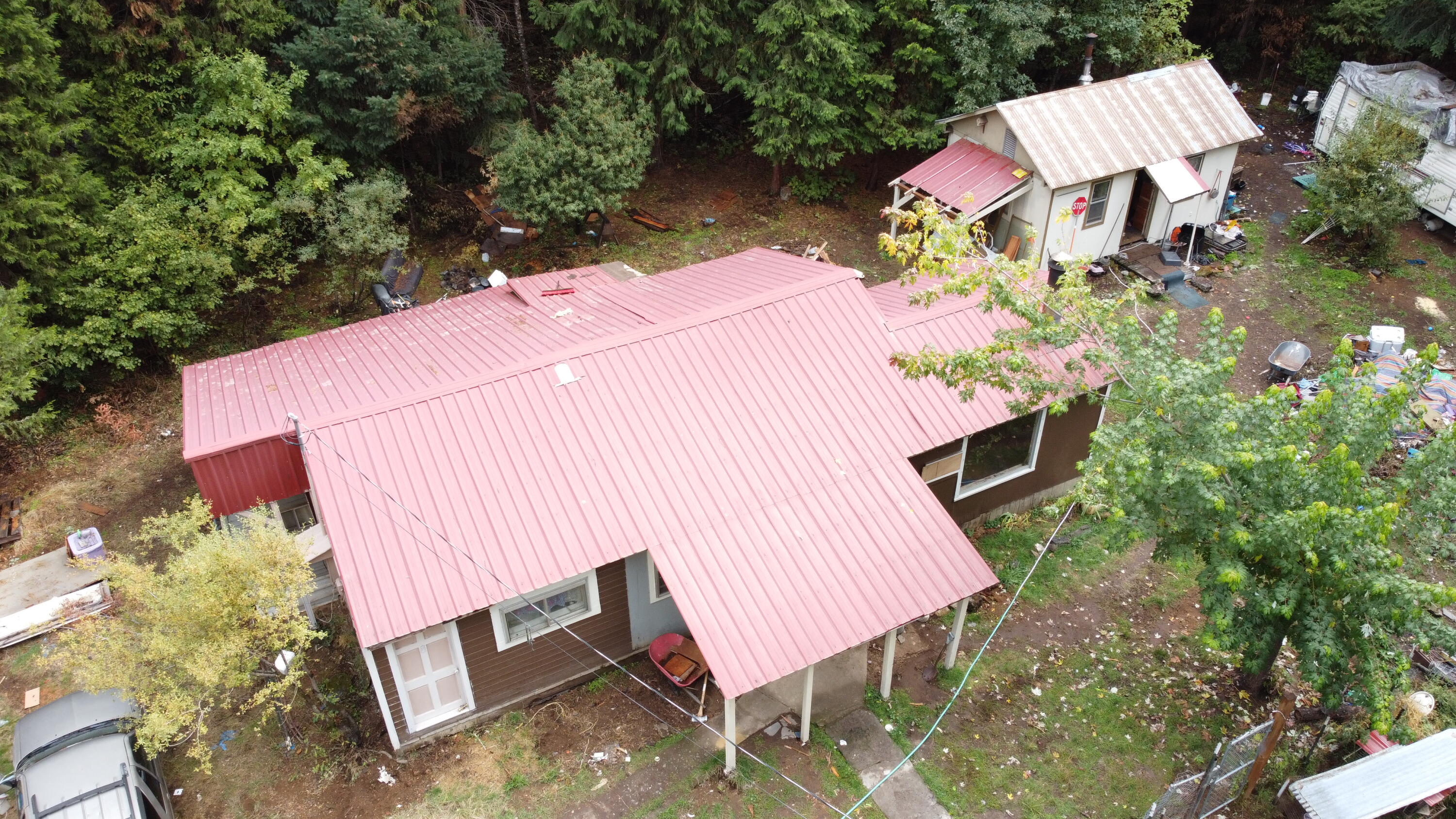 352 Red Blanket Road Prospect, OR 97536 - Photo 3 of 21 Roof & outbuilding
