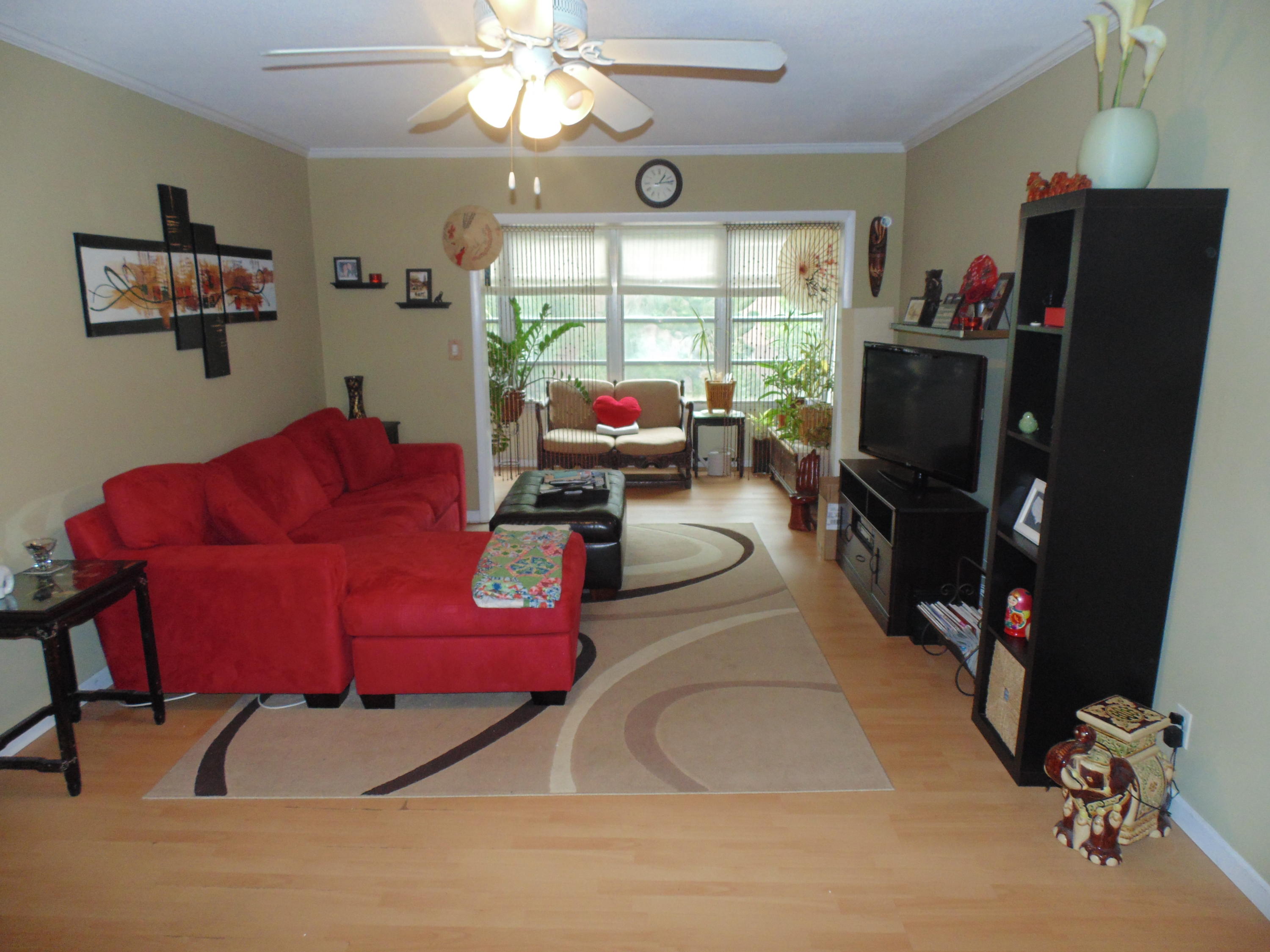 125 West Hidden Valley Boulevard, Unit 11 Boca Raton, FL 33487 - Photo 4 of 12 4